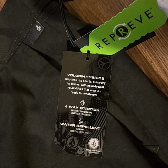 NWT Men Volcom “Mix Frickn Cross Shred 20” Hybrid Cheetah Spotted Shorts 36”x20” - Picture 5 of 7